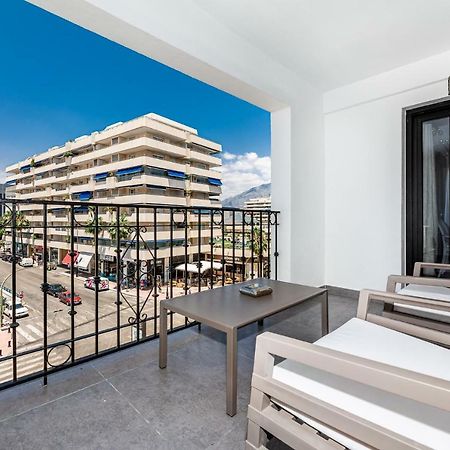By Riva - Luxurious, Exclusive 2 Bedroom Apt Inside Puerto Banus Marbella Exterior foto