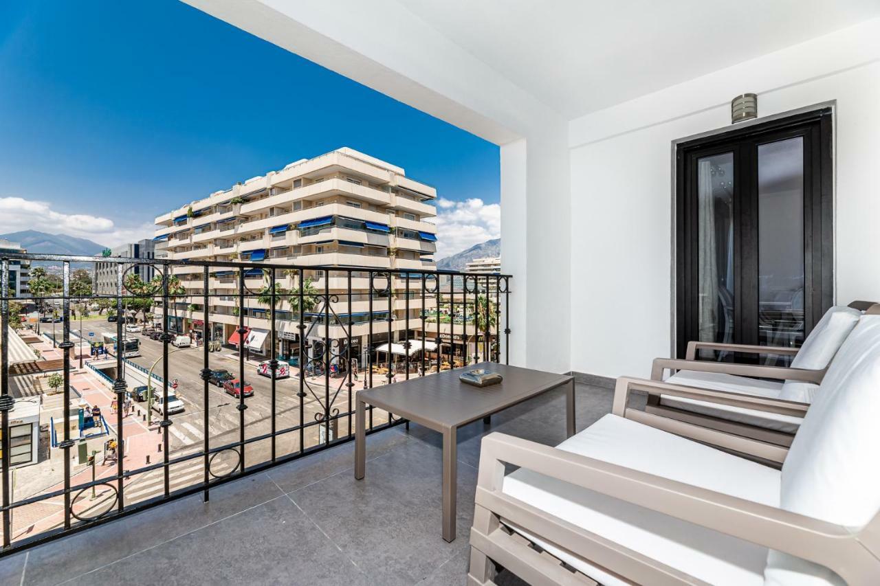 By Riva - Luxurious, Exclusive 2 Bedroom Apt Inside Puerto Banus Marbella Exterior foto